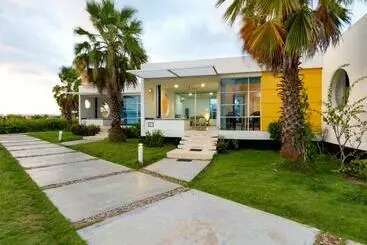 ホテル Marina Puerto Velero