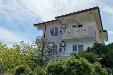 Pension  вила дъбрава