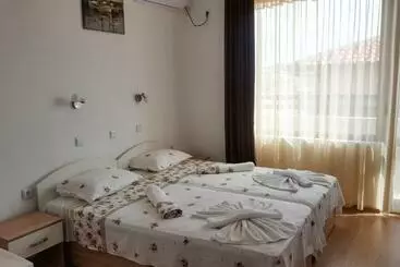 ペンション къща за гости атава