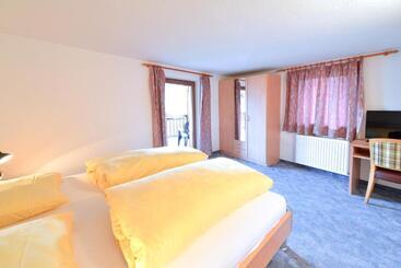 Отель Gasthof Ebner Pfiffikus