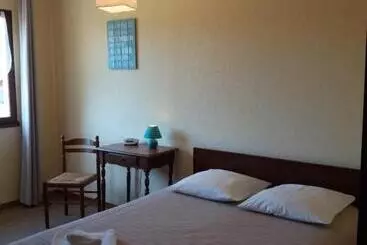 Acacias Hôtel Motel