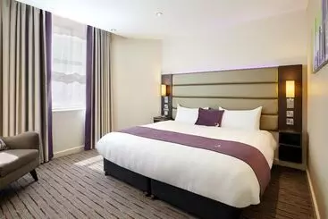 בית מלון כפרי Premier Inn London Uxbridge Town Centre