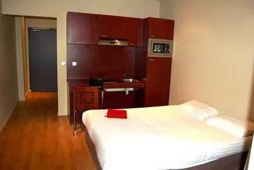 Hotelli Le Relais De Thiais