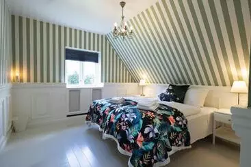 バンガロー Velling Koller Hotel Og Camping