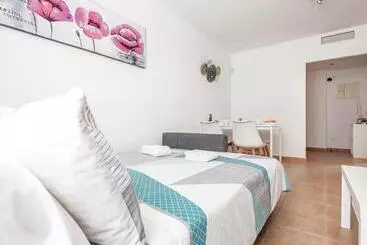 Apartamenty turystyczne Algaba Pisc Planta Baja D