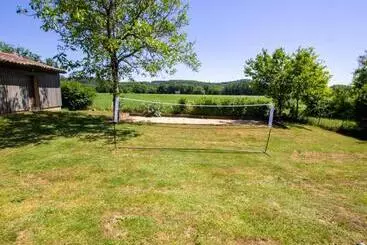 ツーリストアパートメント Maison à Limeuil Avec Piscine Privée, Jacuzzi Et Wi Fi   Fr 1 616 269