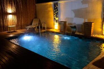 Nocleg ze śniadaniem Tree Bungalov Maşukiye