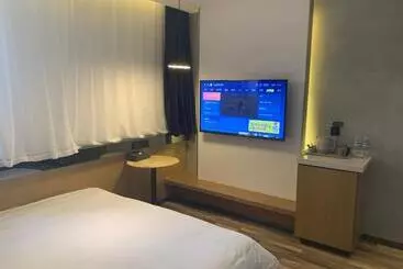 银座佳驿精致酒店(济阳汽车总站店)