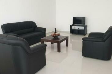 ツーリストアパートメント Rodrigo Building