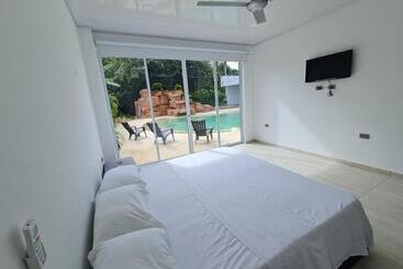 هتل Quinta Shaddai Melgar