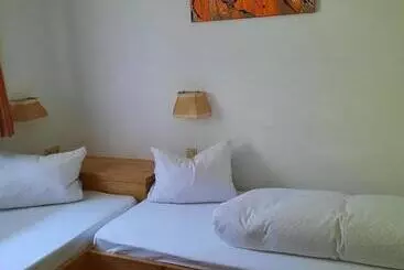 فندق Haus Gmahblick Ferienwonungen