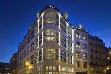 هتل Le Cinq Codet