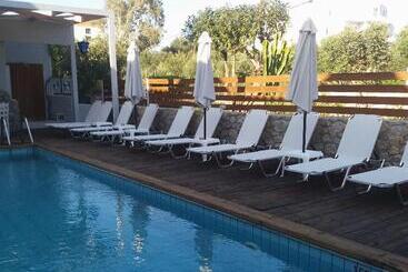 Отель Naiades Almiros River