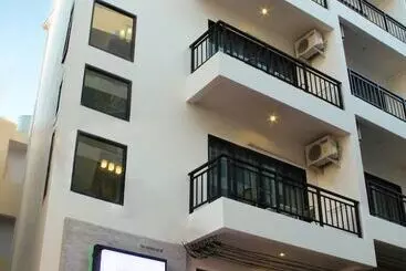 호텔 The Artist House