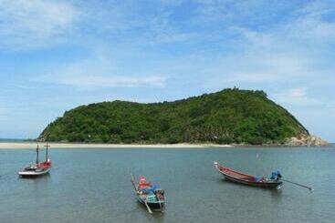 Szálló Maehaad Garden Inn