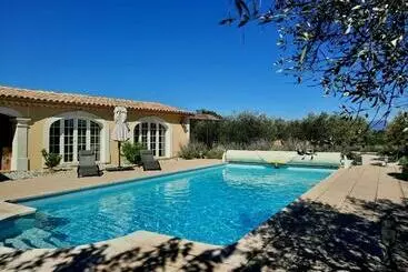 Apartamenty turystyczne Echappée En Provence