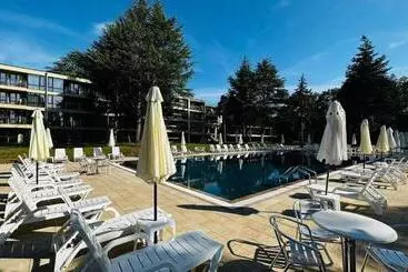 Hotel Queen Nelly Park