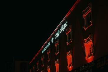 هتل آپارتمان عريش بارك