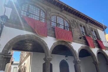 آپارتمان‌های توریست‌ها El Mercado Apartment