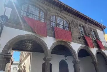 ツーリストアパートメント El Mercado Apartment