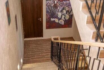 ユースホステル вігвам