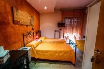 تختخواب و صبحانه My Sweet Home