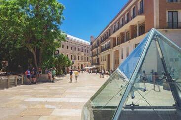 آپارتمانهای توریستها Cubo S Gibralfaro House Center