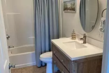 Turistihuoneistot Shore Drive   2 Bedroom/2 Bath/bunk/queen Oasis