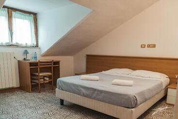 בית מלון כפרי Tramonti Green