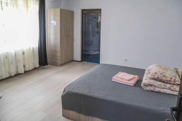 بنسيون Hățașul Bunicului