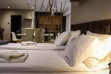 پانسیون R34 Boutique Guest House