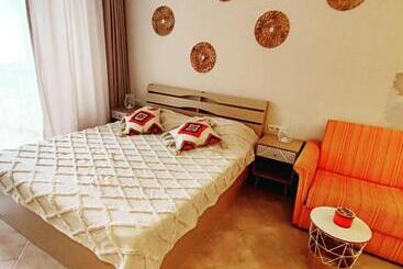 آپارتمانهای توریستها студио Boho Green Life Sozopol