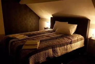 Bed and Breakfast Les étangs Du Thioux Guest House