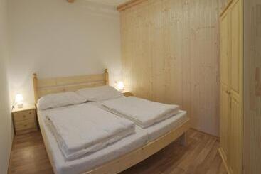 מלון דירות Blatský Dvůr