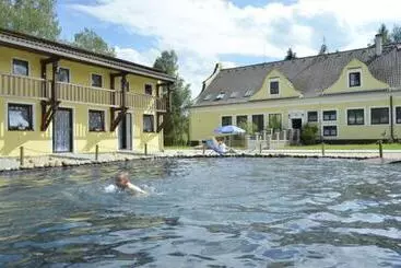 Huoneistohotelli Blatský Dvůr