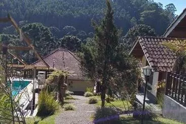 ペンション Chalés 4 Estações