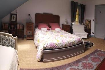 ペンション Château De La Tourlandry