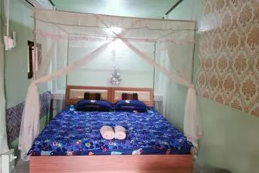 Pension Home Garden Chaeson บ้านสวน ชวนฝัน