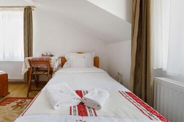 膳宿费 Casa Dacică