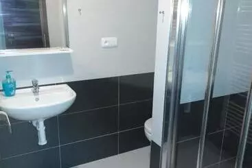 Majatalo Vinotéka U Kozů