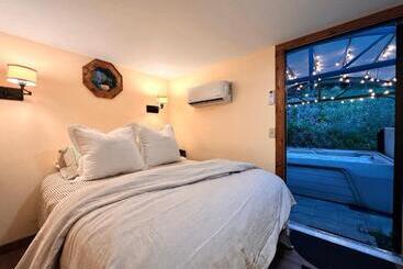 آپارتمانهای توریستها Dreamy Couples Cabin In The Shenandoah Forrest