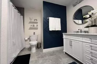 ツーリストアパートメント Busch Gardens Bliss Suite  1