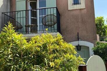 Turista apartmanok L’atypique : 2 Chambres // Piscine // Parking