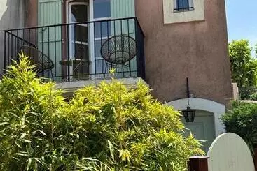 ツーリストアパートメント L’atypique : 2 Chambres // Piscine // Parking