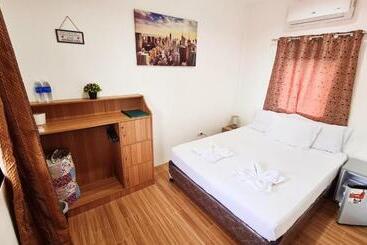 پانسیون Roos Guesthouse