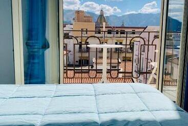 تختخواب و صبحانه La Maison Del Sole