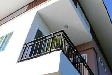 Pensjonat Baan Glangsuan Bang Kobua