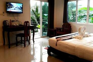 펜션 Baan Glangsuan Bang Kobua