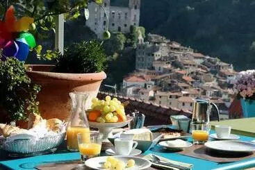 Bed and Breakfast Talking Stones