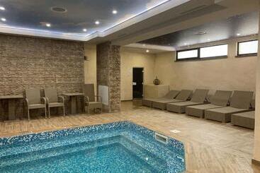 Hotel Jaky Spa Complex